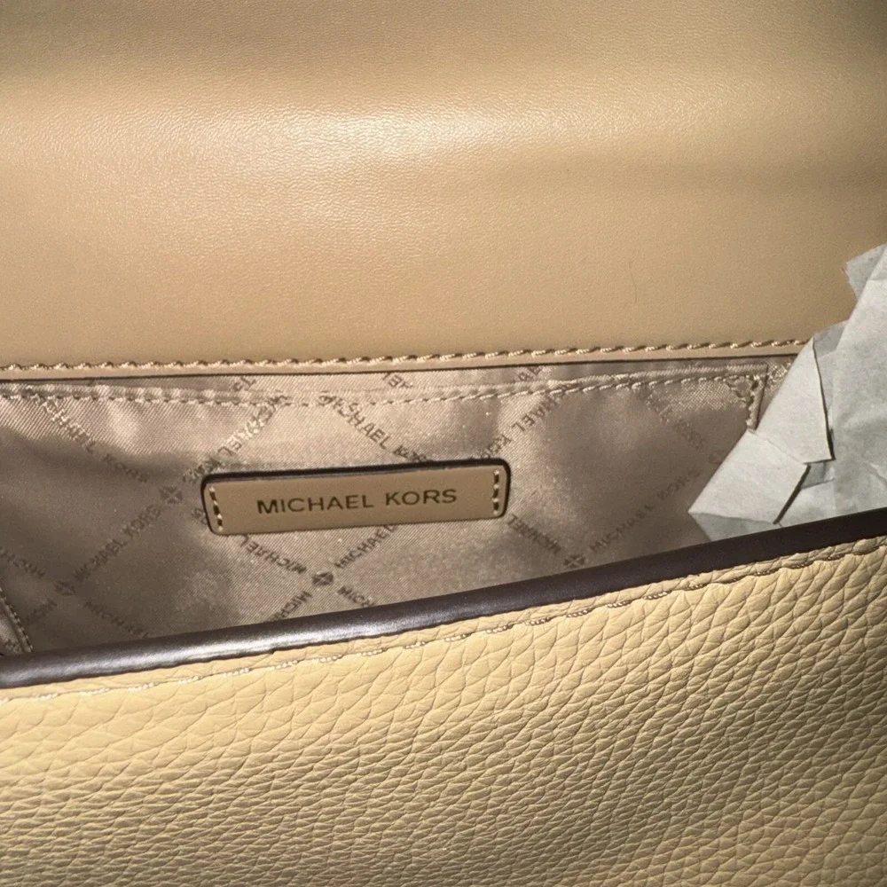 Michael Kors MK Samira Tan Purse Camel Flap Crossbody Messenger Handbag Brown